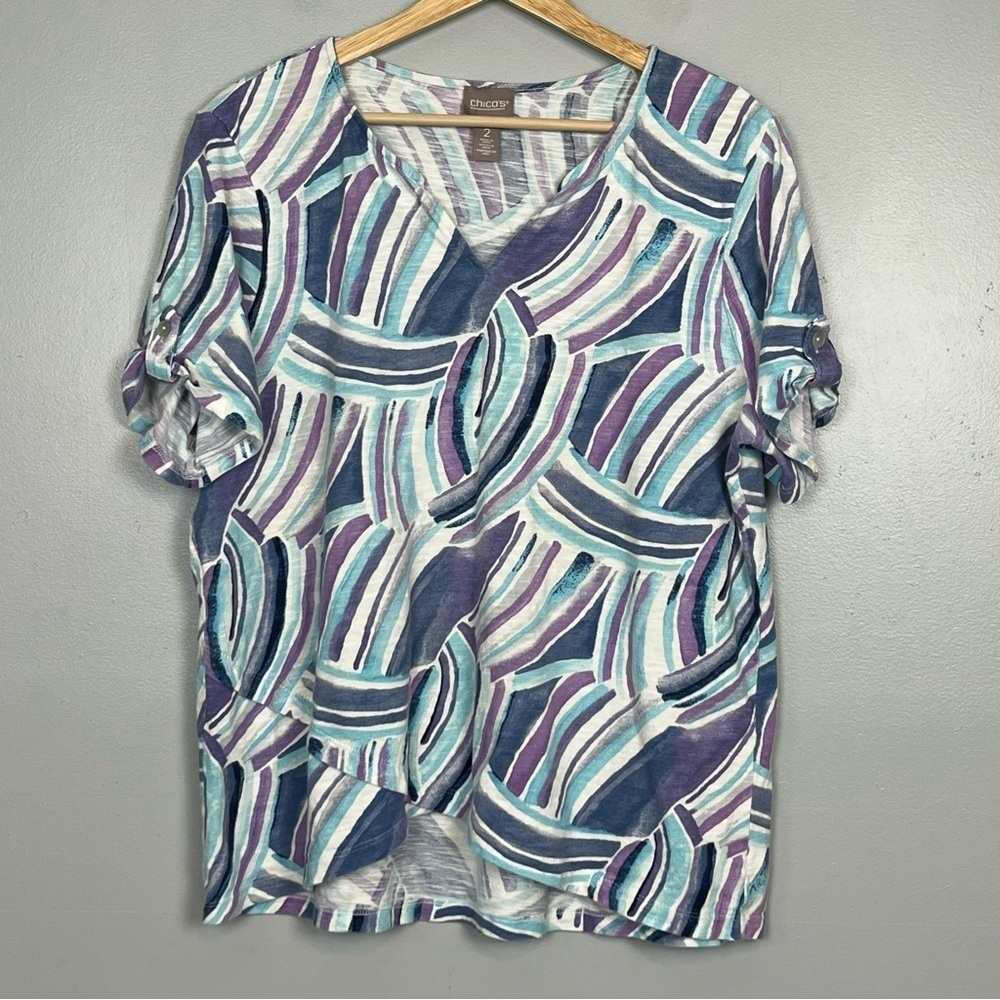 Chico’s 100% cotton blue purple & white v-neck tulip hemline top, large.